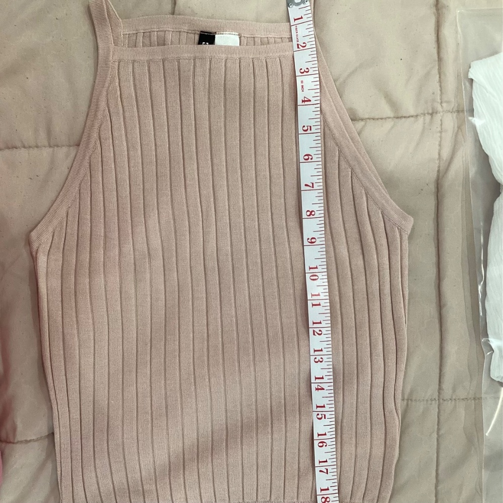 H&M Top - Picture 4 of 5